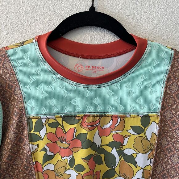 Free People Beach Jesse Surf Rashie Size L Long Sleeve Swim Top Patchwork Floral - Picture 4 of 15